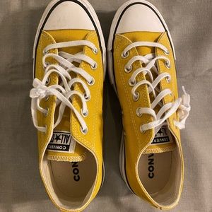 Converse Platform Low Tops